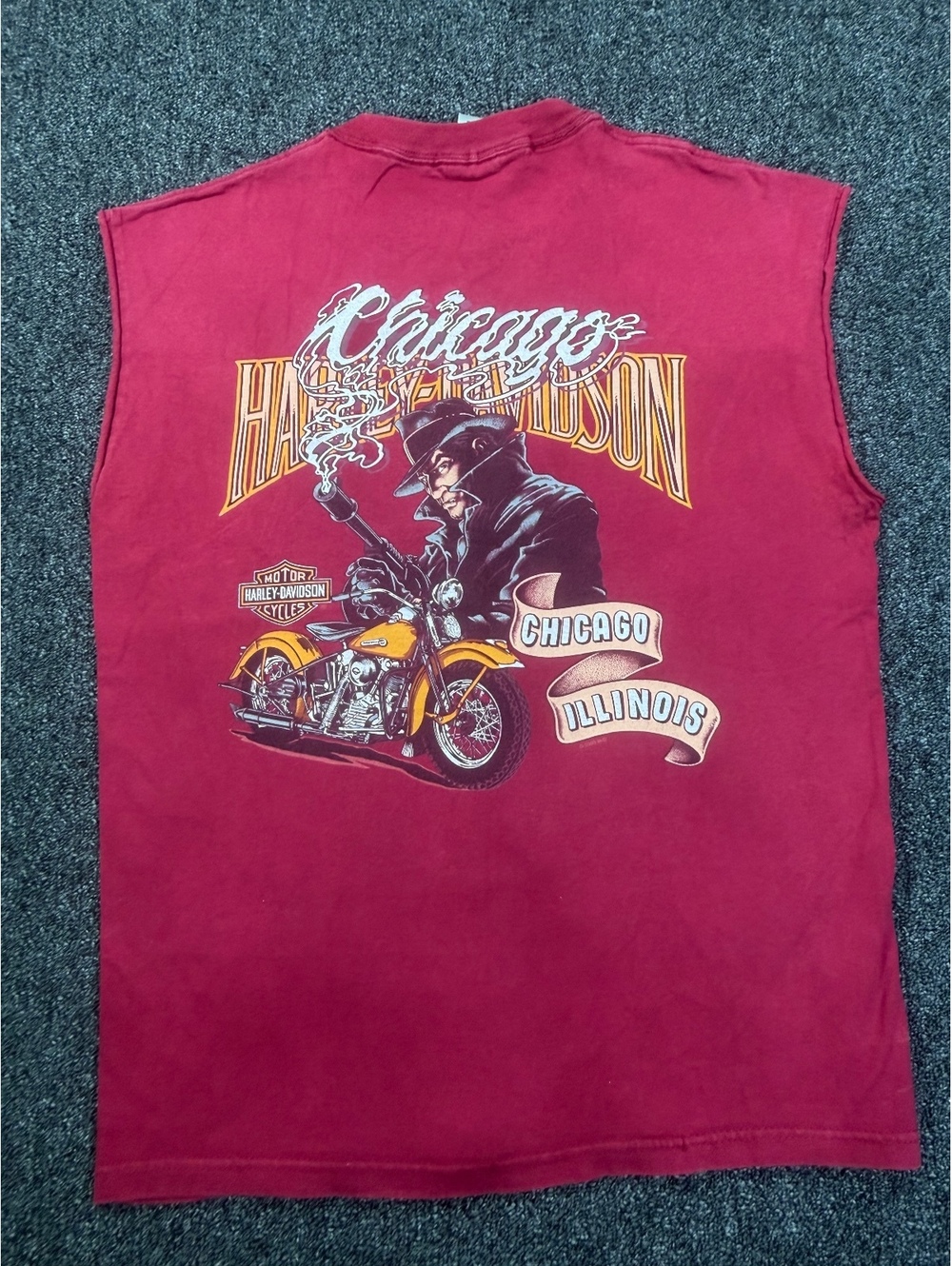 Vintage Harley-Davidson cutoff T-Shirt Chicago Illinois Red Motorcycle Graphic